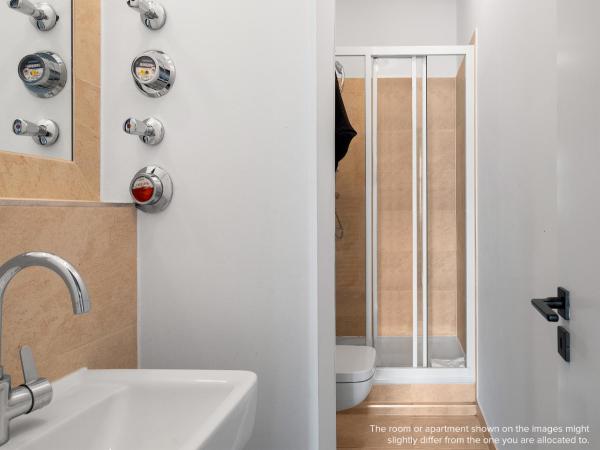 numa I Kater Apartments : photo 10 de la chambre large 2 bedroom apartment with sofa bed