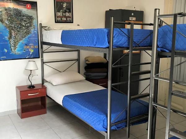 Reina Madre Hostel : photo 2 de la chambre lit dans dortoir mixte de 6 lits