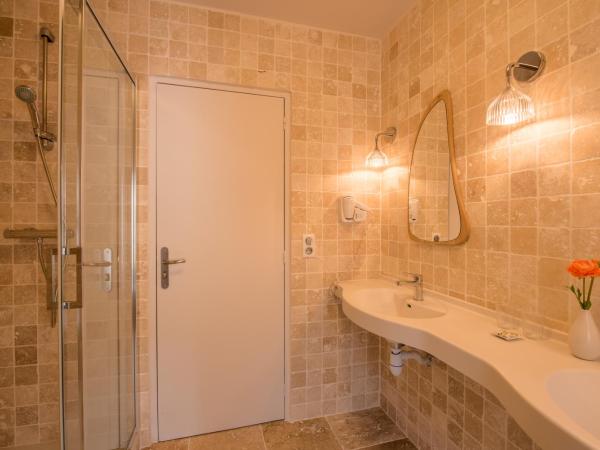 Le Central Boutique Hôtel : photo 8 de la chambre chambre familiale supérieure