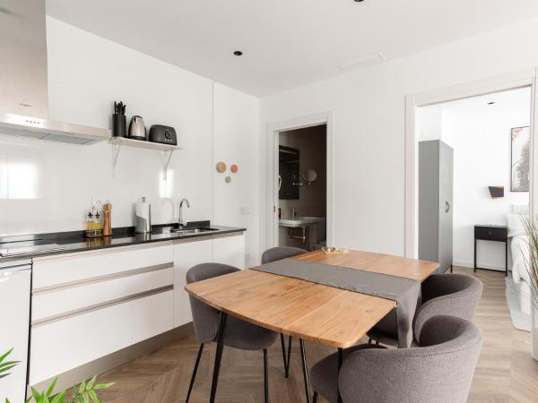 limehome Málaga Calle Ancha del Carmen - Digital Access : photo 7 de la chambre appartement 1 chambre l