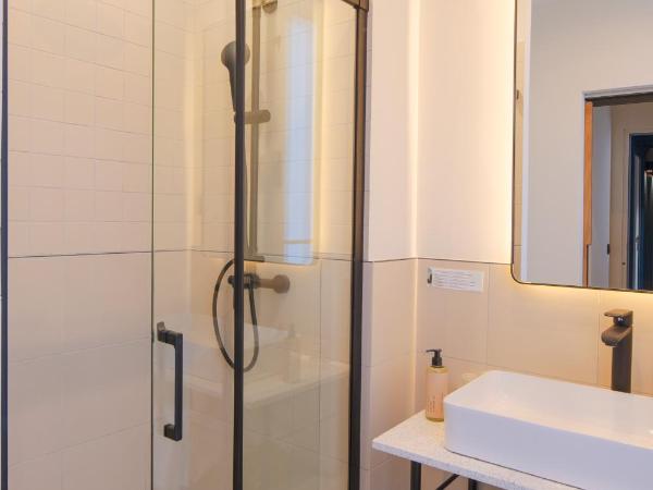 Tinah Paris, Aboukir : photo 10 de la chambre chambre double standard