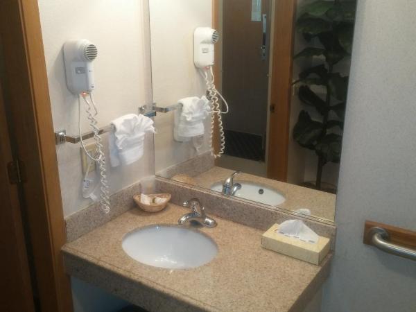 Sunrise Inn : photo 5 de la chambre chambre lit queen-size deluxe