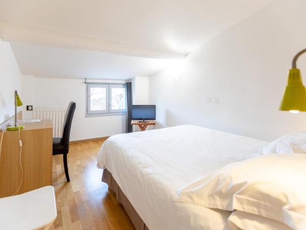 Hôtel Edmond Rostand : photo 7 de la chambre chambre double