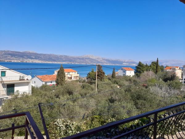 Apartments Lucija : photo 6 de la chambre appartement 3 chambres - vue sur mer