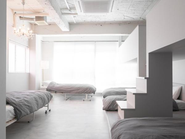 Casa Blanca Guesthouse : photo 3 de la chambre chambre familiale avec salle de bains privative