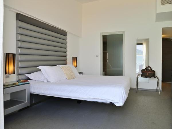 L'Escale Côté Sud : photo 3 de la chambre chambre privilège avec vue sur la mer