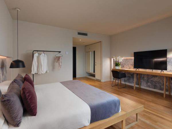 Hotel Leopardi : photo 4 de la chambre suite junior avec douche