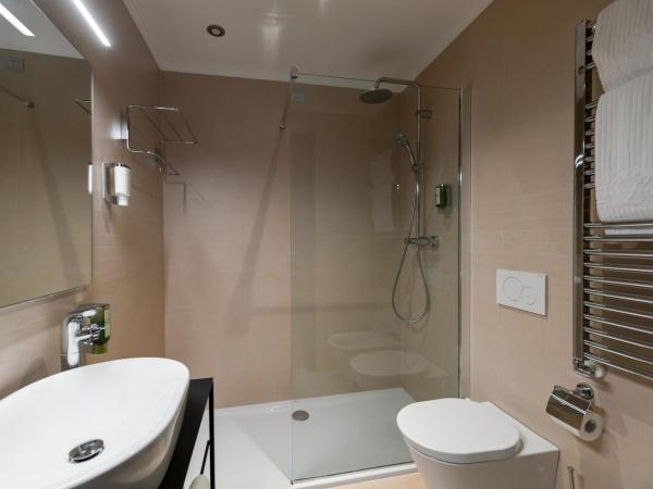 Hotel Leopardi : photo 5 de la chambre chambre double design