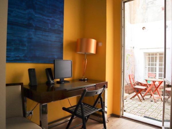 Charles Bridge Hostel & Apartments : photo 4 de la chambre chambre double ou lits jumeaux avec salle de bains commune