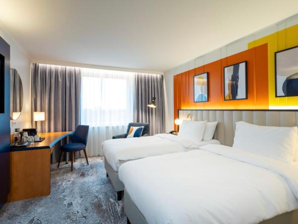 voco Dusseldorf Seestern, an IHG Hotel : photo 9 de la chambre chambre lits jumeaux cour - non-fumeurs