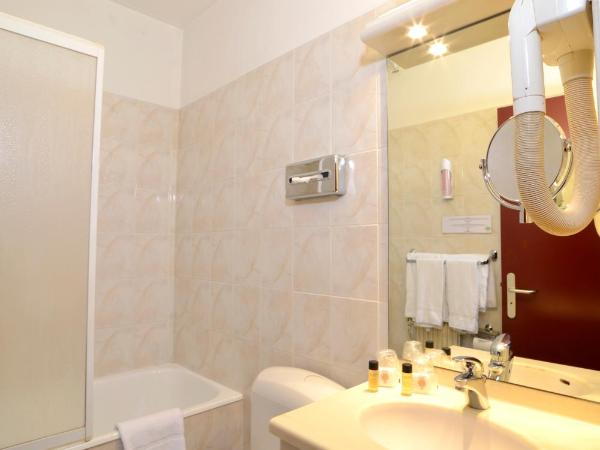 Hôtel d’Angleterre Grenoble Hyper-Centre : photo 2 de la chambre chambre simple