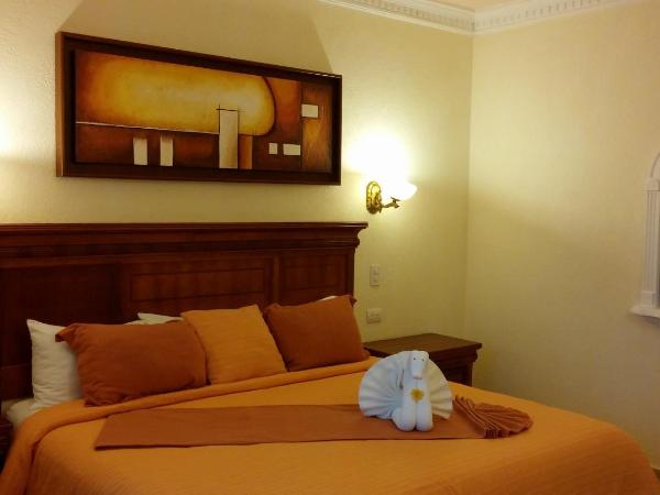 Gran Real Yucatan : photo 1 de la chambre chambre lit king-size deluxe avec baignoire (minibar et cafetière)