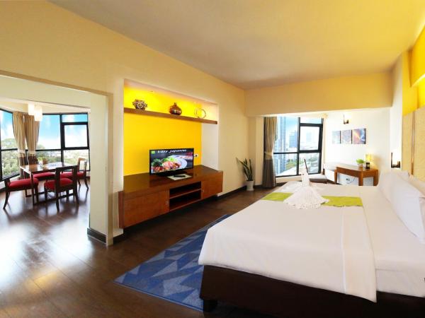 The Seasons Pattaya - SHA Plus Certified : photo 3 de la chambre suite