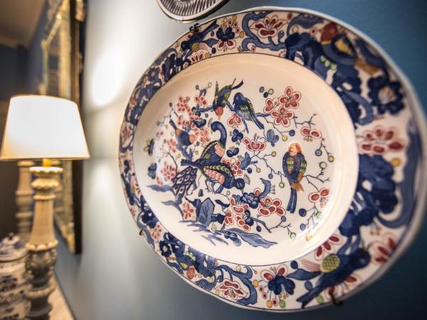 Carcassonne Bed and Breakfast du Palais : photo 3 de la chambre chambre lit king-size - vue sur piscine