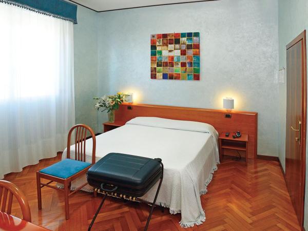 Hotel Autostrada : photo 4 de la chambre chambre double