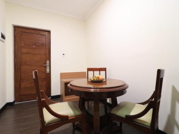 Coins Hotel Jakarta : photo 6 de la chambre suite junior