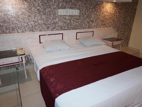 Hotel Rio Inn : photo 8 de la chambre chambre lits jumeaux