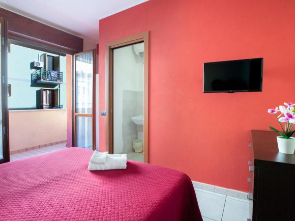Ogliastra Apartment Rooms : photo 6 de la chambre chambre double ou lits jumeaux deluxe avec balcon