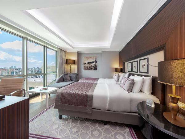 Dedeman Bostanci Istanbul Hotel & Convention Center : photo 1 de la chambre executive room with prince's islands view - lounge access
