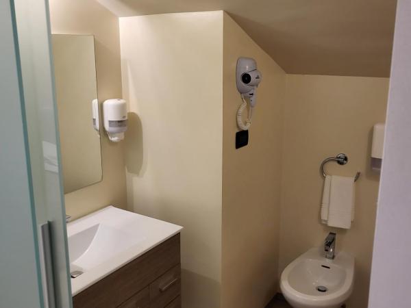 Hotel Miage : photo 10 de la chambre chambre double supérieure