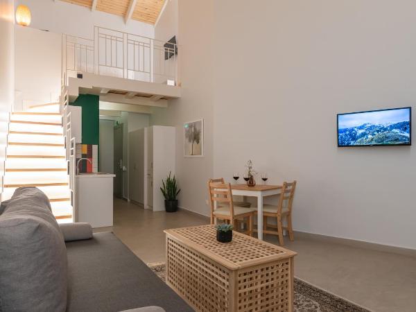 Ether Loft Suites : photo 3 de la chambre suite loft avec balcon - loft terre