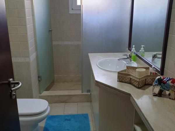 Cherrywood House : photo 4 de la chambre chambre double avec salle de bains privative