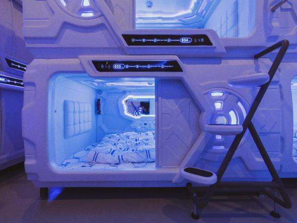 Hashtag.Capsule.Hostel : photo 5 de la chambre lit dans dortoir mixte de 4 lits