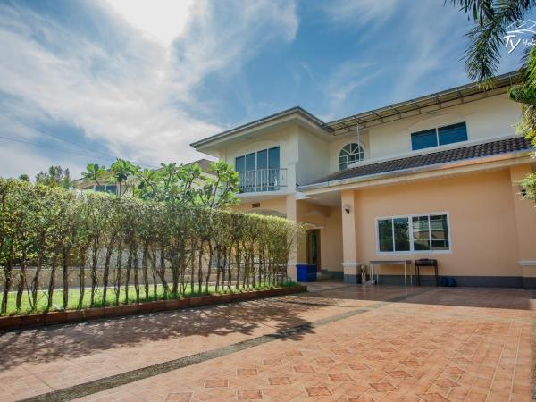 TY Holiday Resort : photo 2 de la chambre seven-bedroom villa with private pool 216