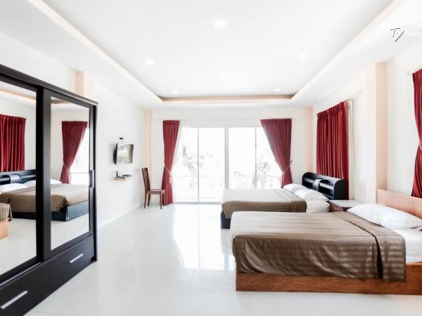 TY Holiday Resort : photo 9 de la chambre nine-bedroom villa with private pool 220