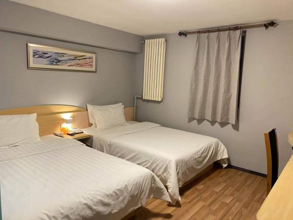 7Days Inn Shenyang Gugong Huaiyuanmen Subway Station : photo 2 de la chambre chambre lits jumeaux supérieure