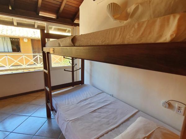 Bamboo Búzios Hostel : photo 2 de la chambre lit dans dortoir mixte de 8 lits