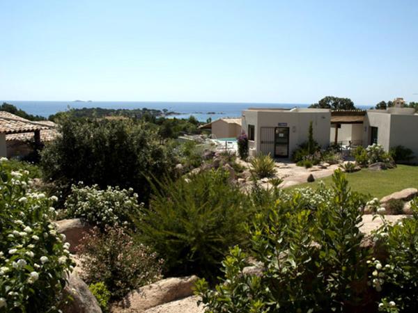 Résidence A Rundinella : photo 9 de la chambre appartement - vue sur mer