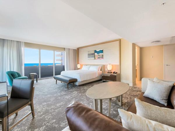 Eden Roc Miami Beach : photo 1 de la chambre suite lit king-size premium - côté océan