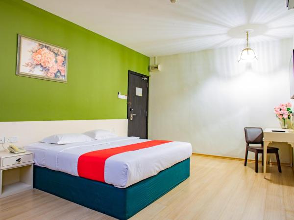 HOTEL 101 PERMAS JAYA : photo 1 de la chambre chambre lit king-size deluxe