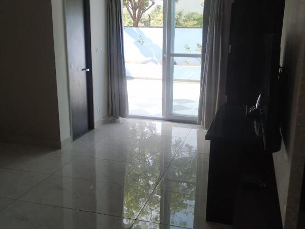 Red Tullip MD Valley Resort and Spa : photo 5 de la chambre courtyard pool view room with private balcony