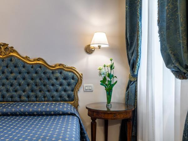 Locanda Sant'Agostin : photo 4 de la chambre chambre double ou lits jumeaux supérieure