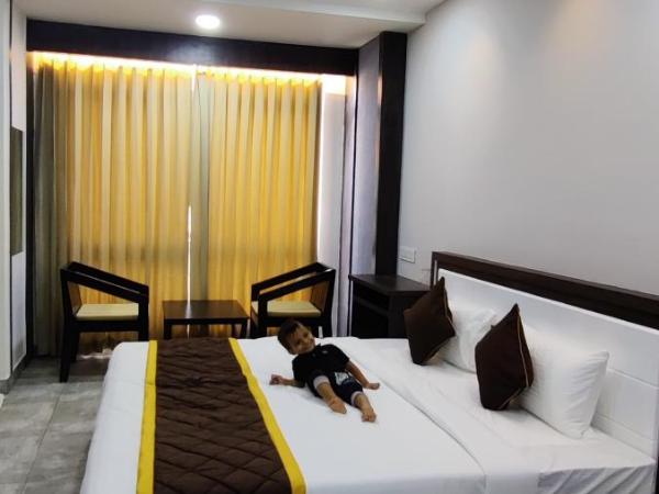 HOTEL ABOOZ : photo 1 de la chambre chambre lit king-size deluxe