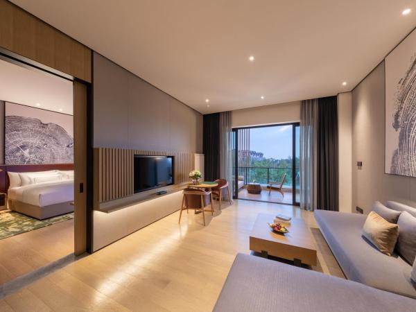 Melia Chongqing : photo 4 de la chambre the level suite with lake view