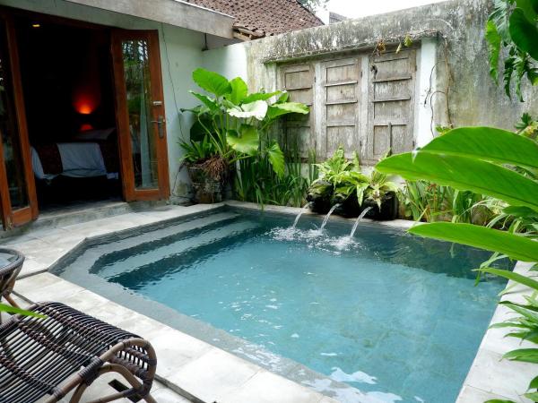 D'omah Yogya Hotel : photo 4 de la chambre heritage with private plunge pool