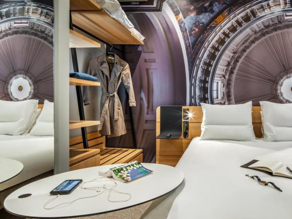 Novotel Paris 20 Belleville : photo 1 de la chambre chambre quadruple supérieure