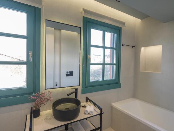 CASTRELLO Old Town Hospitality : photo 4 de la chambre chambre double deluxe