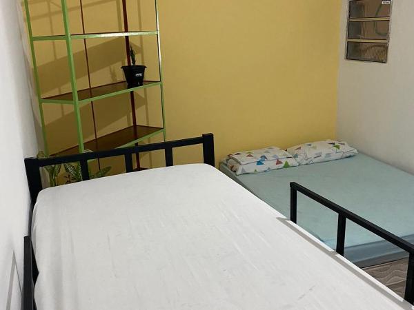 Puleiro Hostel : photo 9 de la chambre chambre quadruple