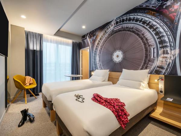 Novotel Paris 20 Belleville : photo 1 de la chambre chambre lits jumeaux standard