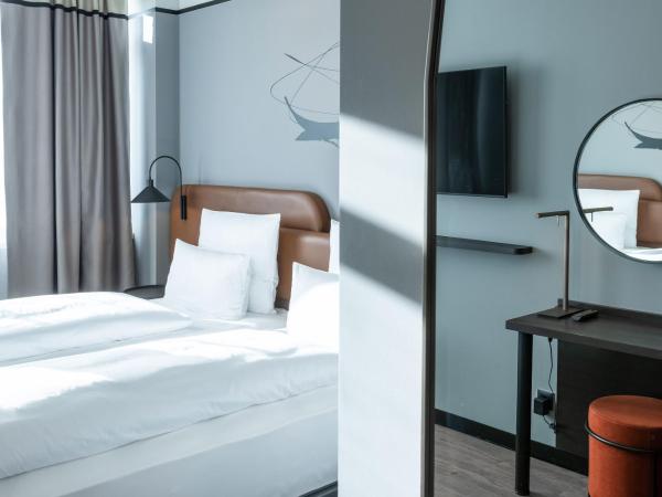 TITANIC Comfort Kurfürstendamm : photo 3 de la chambre chambre standard lit queen-size