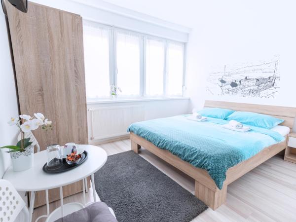 The Dots Hostel : photo 5 de la chambre chambre de luxe avec salle de bains privative