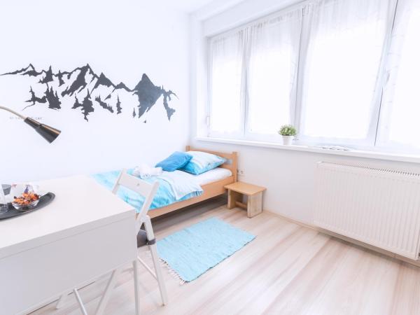 The Dots Hostel : photo 4 de la chambre chambre simple avec salle de bains commune