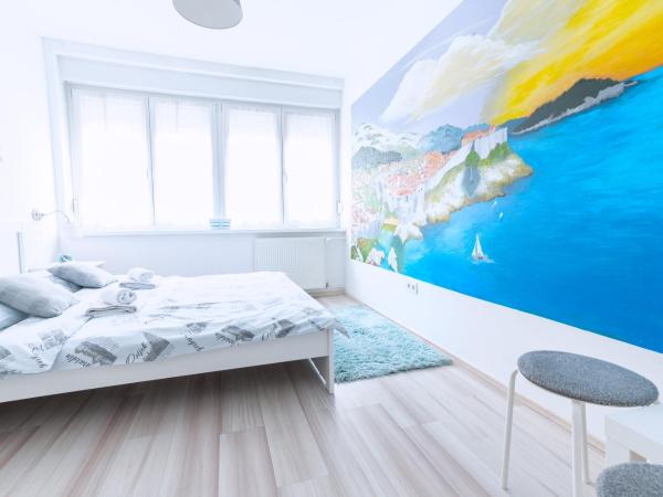 The Dots Hostel : photo 1 de la chambre chambre double standard avec salle de bains commune