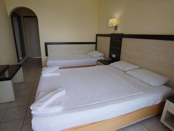 Kleopatra Balik Hotel : photo 4 de la chambre chambre double - vue sur mer