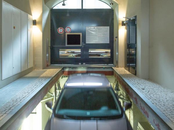 OREA Place Seno : photo 1 de la chambre studio avec parking