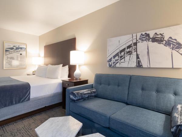 Oxford Suites Portland - Jantzen Beach : photo 1 de la chambre king suite sleeper sofa